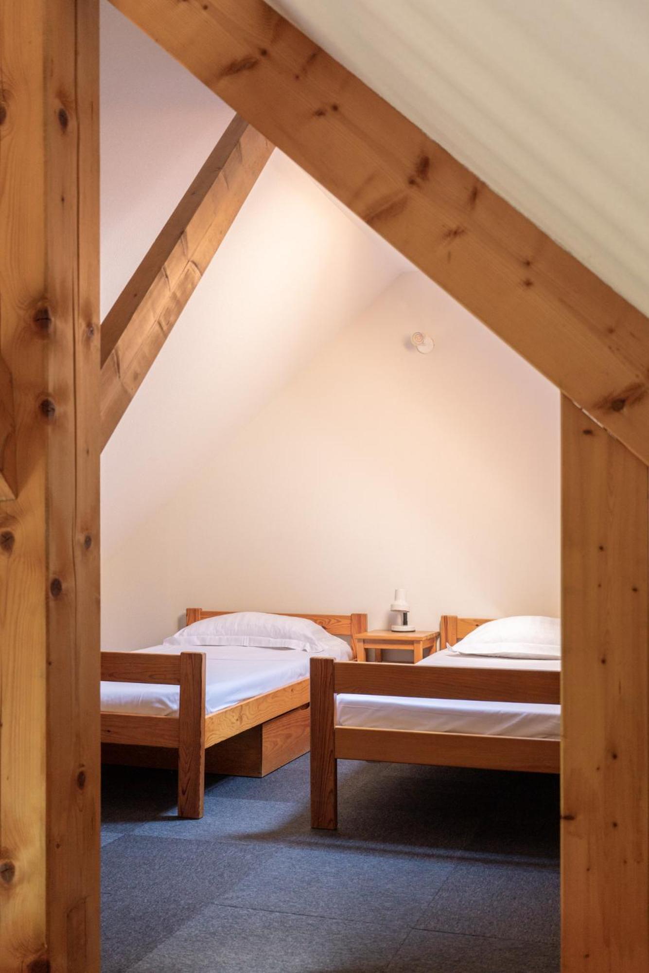Domaine De Ramonjuan Hotel Bagneres-de-Bigorre Room photo